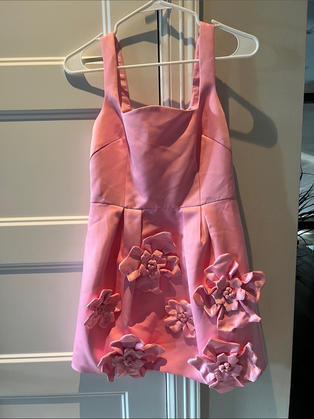 Sleeveless Pink Floral Appliqué Mini Dress
